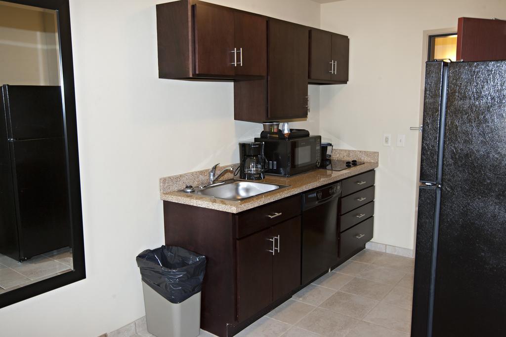 Cobblestone Inn&Suites - Langdon Extérieur photo