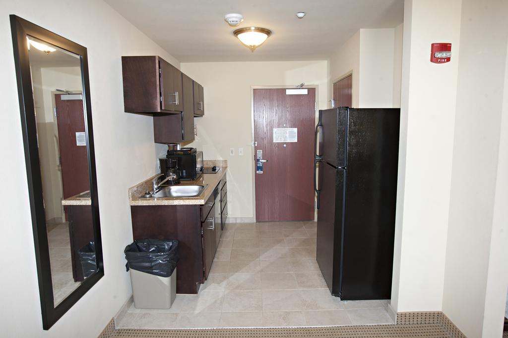 Cobblestone Inn&Suites - Langdon Extérieur photo