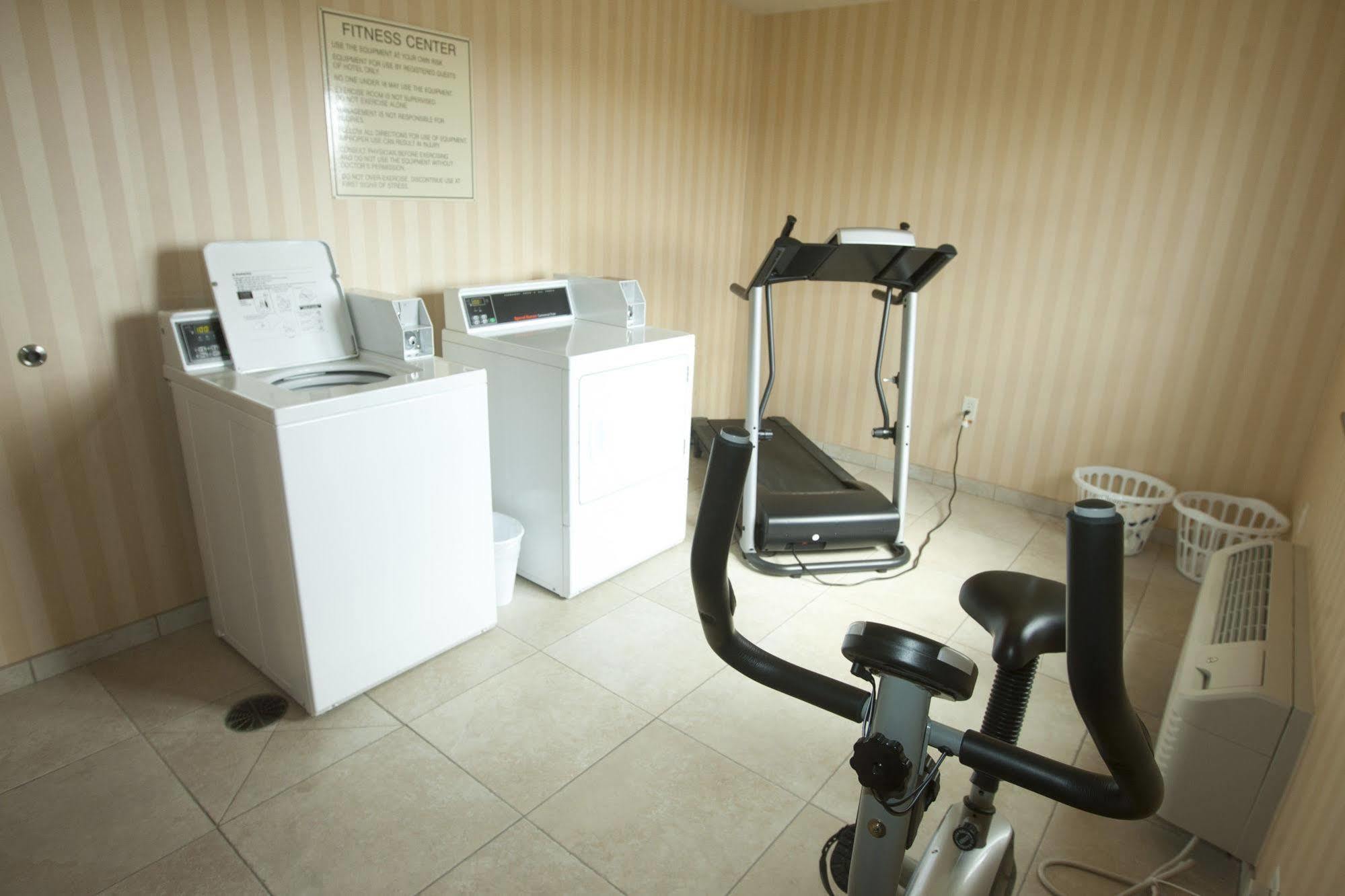 Cobblestone Inn&Suites - Langdon Extérieur photo