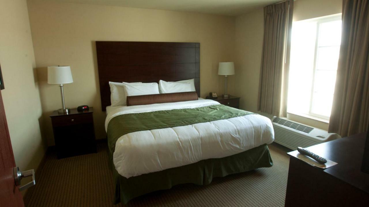 Cobblestone Inn&Suites - Langdon Extérieur photo
